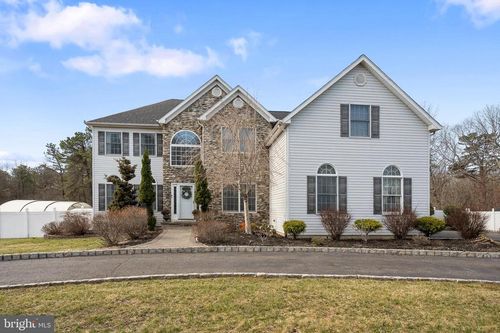 9 Redwood Ct, Monroe, NJ, 08831-4424 | Card Image