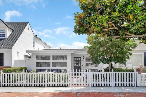 2027 Miramar Dr, Newport Beach, CA, 92661-1516 | Card Image