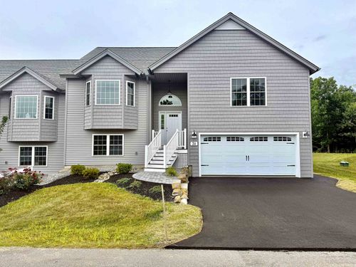 3b-3B Connor Ct, Epping, NH, 03042-3231 | Card Image