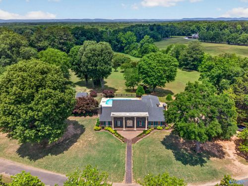 220 Nelson Street, Rainbow City, AL, 35906 | Card Image
