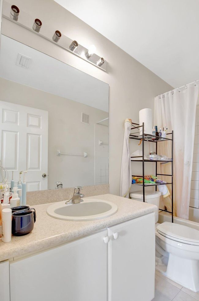 1910 Shoma Dr, Condo with 3 bedrooms, 4 bathrooms and null parking in Royal Palm Beach FL | Image 39
