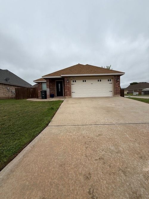 7702 Venice Dr, Abilene, TX, 79606-6695 | Card Image
