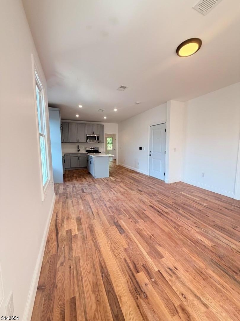 Residential Lease in Newark City 3