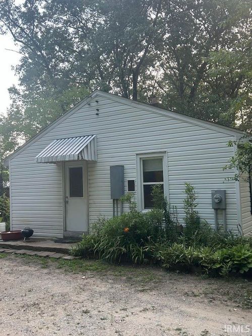 11335 E 400 N, Grovertown, IN, 46531-9557 | Card Image