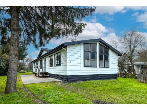 102 Molalla Ct, Roseburg, OR, 97470-1054 | Card Image