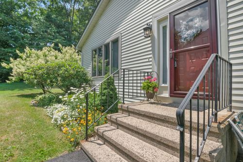 35 Krystal Dr, Somers, NY, 10589-3028 | Card Image