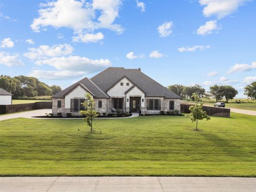 670 Horseshoe Meadows Dr, Waxahachie, TX, 75167-1291 | Card Image