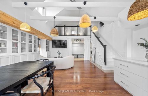 upper-215 Locke St S, Hamilton, ON, L8P4B6 | Card Image