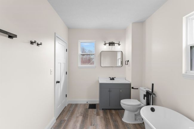 1107 E Clinton St, House other with 3 bedrooms, 2 bathrooms and null parking in Frankfort IN | Image 26