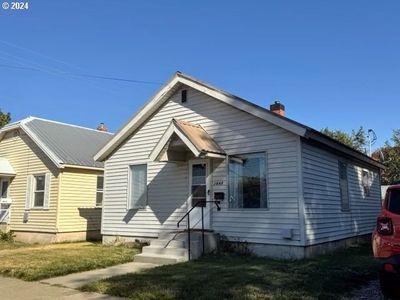 2848 7 Th St, House other with 2 bedrooms, 1 bathrooms and null parking in BakerCity OR | Image 1