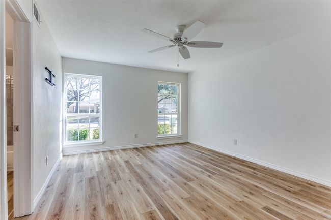 4014 Ridglea Country Club Dr, Condo with 2 bedrooms, 2 bathrooms and null parking in Fort Worth TX | Image 15