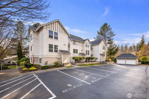 4421 249th Ter Se, Issaquah, WA, 98029 | Card Image