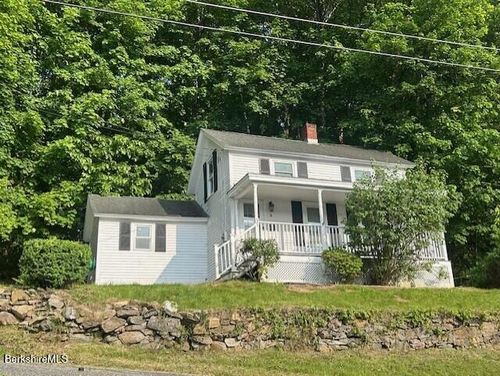 31 Richmond Ln, Adams, MA, 01220-1580 | Card Image