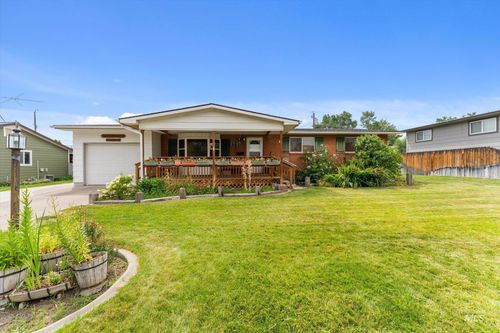 1795 N 7th E, Mountain Home, ID, 83647-1746 | Card Image