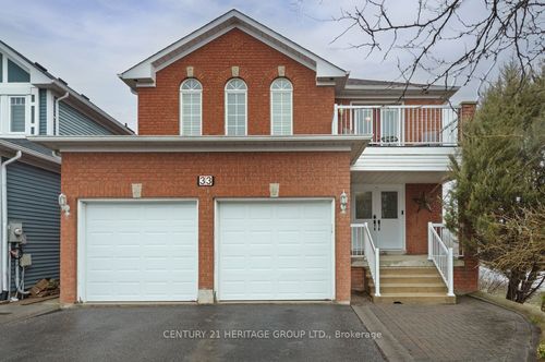 33 Silverstone Cres, Keswick, ON, L4P4A4 | Card Image