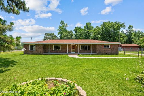 390 Richardson Rd, Dover, NC, 28526-9036 | Card Image