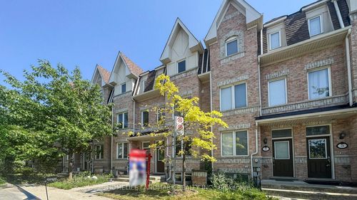 7 Kawneer Terr, Scarborough, ON, M1P0C3 | Card Image