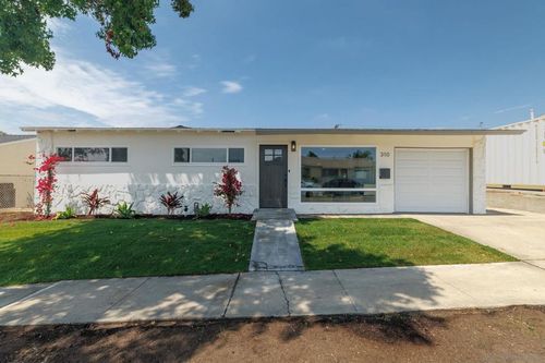 310 Sawtelle Ave, San Diego, CA, 92114-4901 | Card Image