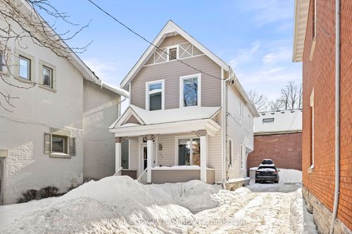 92 3rd Ave, Ottawa, ON, K1S2J8 | Card Image