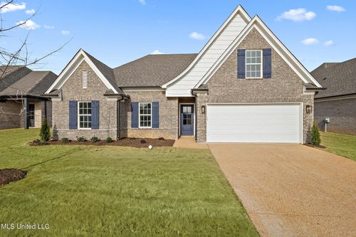 13728 Jack Thomas Blvd, Olive Branch, MS, 38654-2157 | Card Image
