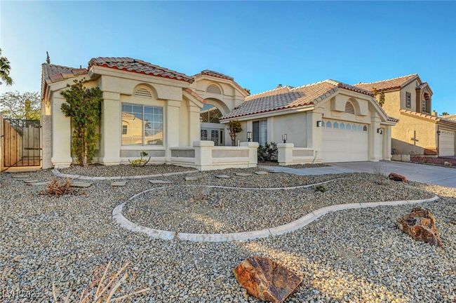 2221 Loggerhead Rd, House other with 3 bedrooms, 3 bathrooms and null parking in Las Vegas NV | Image 4