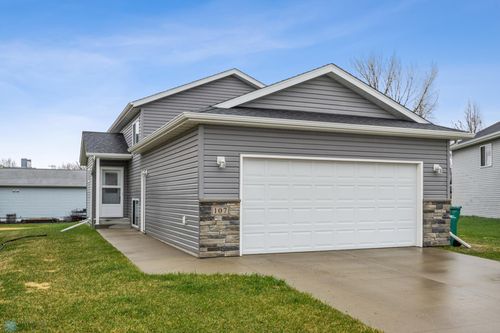 107 5th St E, Horace, ND, 58047-3501 | Card Image