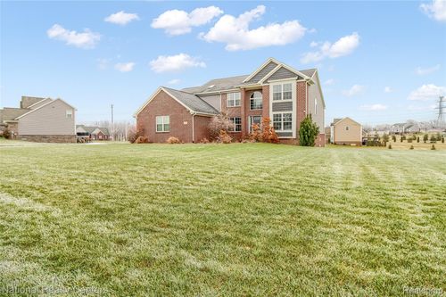 1283 Cedar Meadows Dr, White Lake, MI, 48383-3451 | Card Image