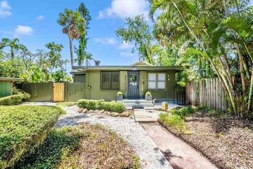 2027 Panama Dr, SARASOTA, FL, 34234-8454 | Card Image