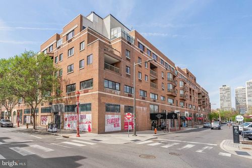 815-200 Lombard St, PHILADELPHIA, PA, 19147-1605 | Card Image