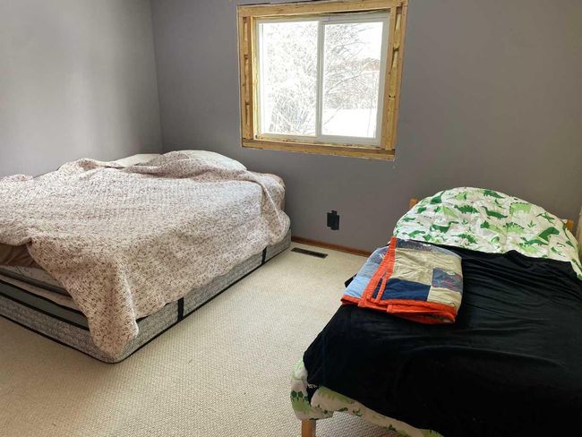 4906 47 Street, House other with 4 bedrooms, 1 bathrooms and 2 parking in Wanham AB | Image 15