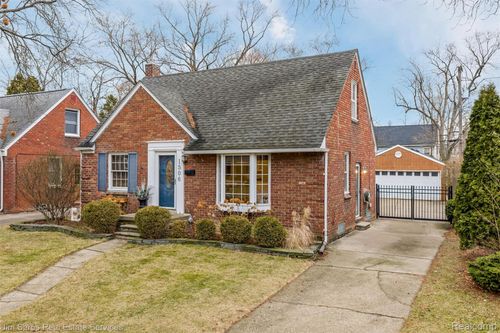 1506 N Pleasant St, Royal Oak, MI, 48067-1236 | Card Image