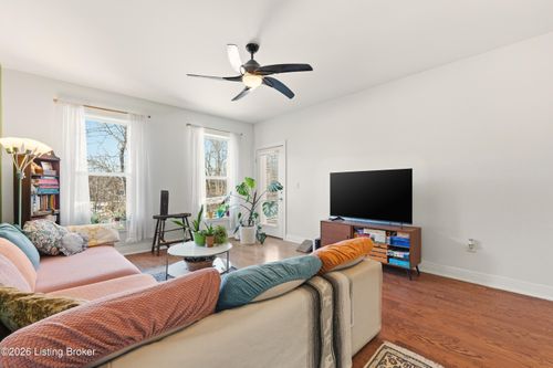 apt-312-2411 Brownsboro Rd, Louisville, KY, 40206-2395 | Card Image