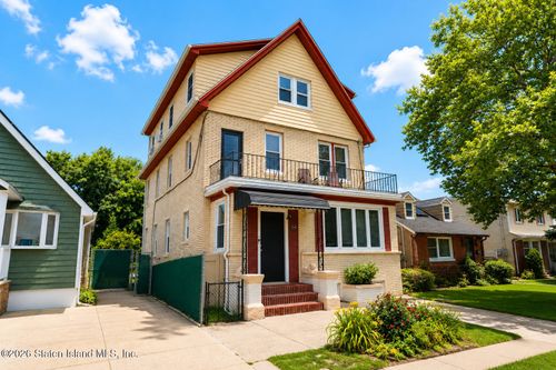 112 Laconia Ave, Staten Island, NY, 10305-2416 | Card Image