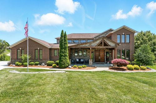 4662 Summit Oak Ln, Cincinnati, OH, 45248 | Card Image