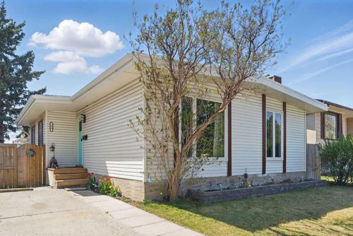 180 Huntington Green Ne, Calgary, AB, T2K5A6 | Card Image