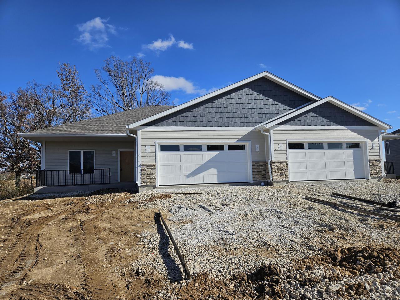 Scenic Pointe Ct, Hartford, WI 53027