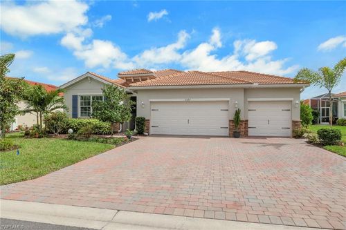 3272 Birch Tree Ln, ALVA, FL, 33920-6004 | Card Image