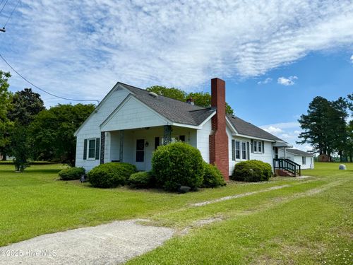 3773 Bear Grass Rd, Williamston, NC, 27892-8273 | Card Image