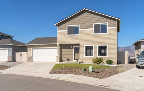 2243 S Mystical Loop, East Wenatchee, WA, 98802-6092 | Card Image