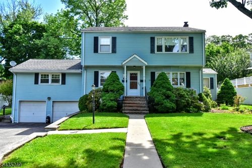 51 Charles St, Dumont, NJ, 07628-2609 | Card Image