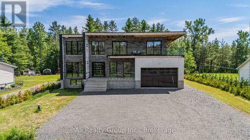 1136 Vinette Rd, Clarence Creek, ON, K0A1N0 | Card Image