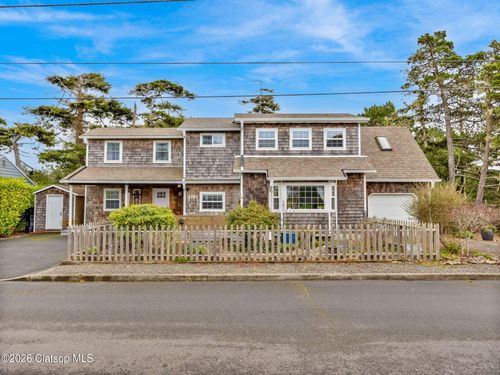 1761 S Edgewood St, Seaside, OR, 97138-5229 | Card Image
