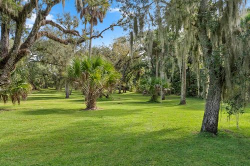 2260 Sweetwater Dr, Fort Pierce, FL, 34981-5111 | Card Image