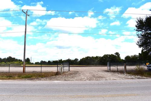 8911 Fm 524 Rd, Sweeny, TX, 77480-9799 | Card Image