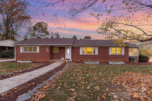 100 Ruby Ln, Gastonia, NC, 28054-4958 | Card Image