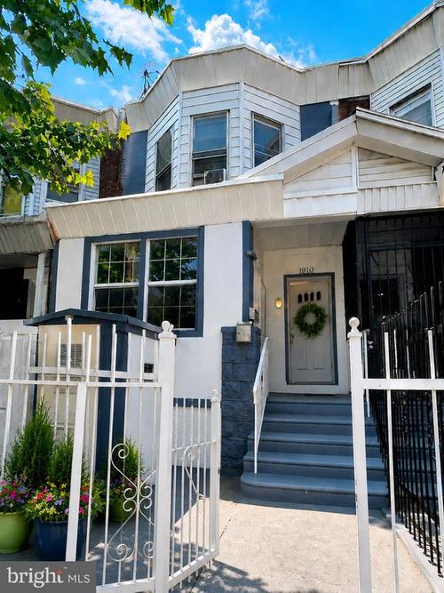 3910 N Marshall St, PHILADELPHIA, PA, 19140-3218 | Card Image