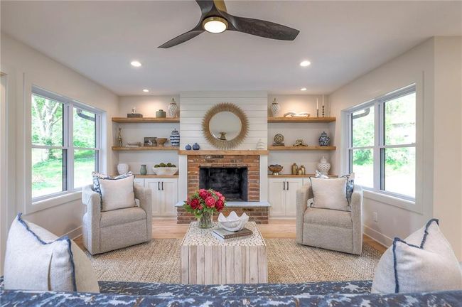 10314 Sagamore Ln, House other with 6 bedrooms, 5 bathrooms and null parking in Leawood KS | Image 4