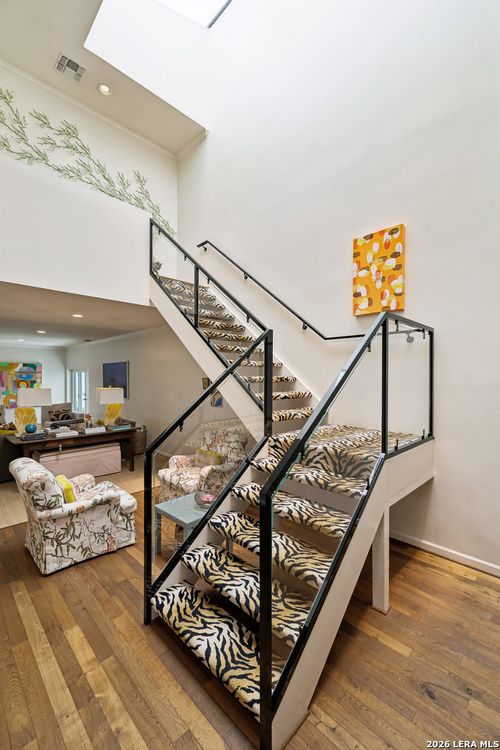 d-315 Cleveland Ct, San Antonio, TX, 78209-5862 | Card Image