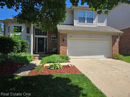 3048 Bridlewood Drive, Oakland Charter Township, MI, 48306 | Card Image