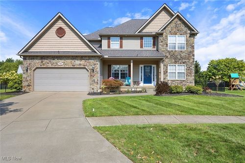 742 Brookside Cir, Avon Lake, OH, 44012-2786 | Card Image